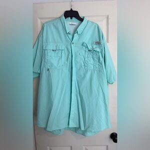 Columbia Short-Sleeve Button Fishing Shirt in Aqua Teal
